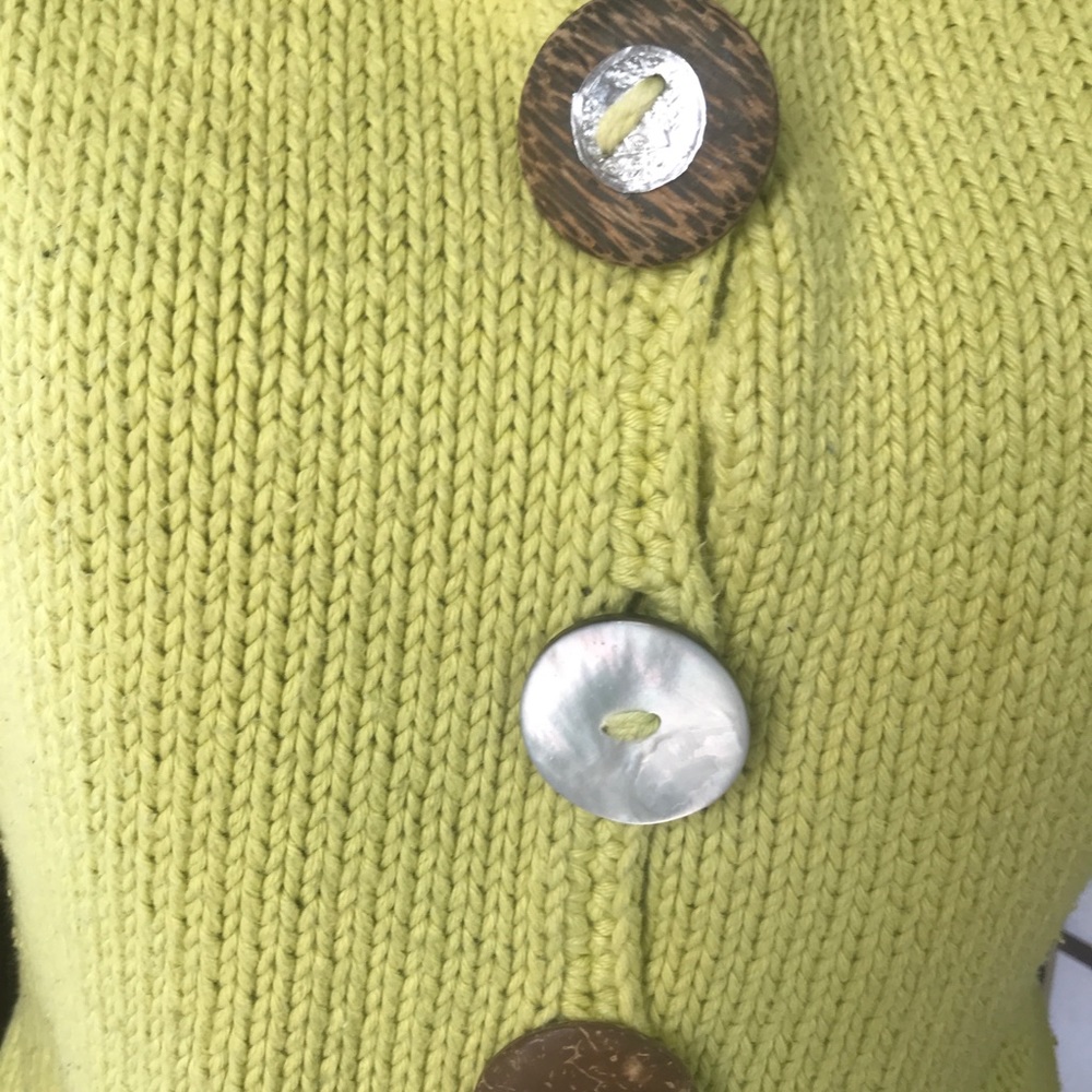 Pure Sweater - Picture 2 of 4